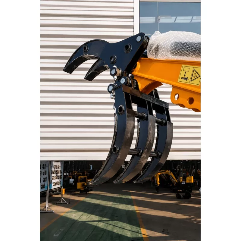 1 Ton Mini Excavator | Thumb Grabber (SKU: 11125334)