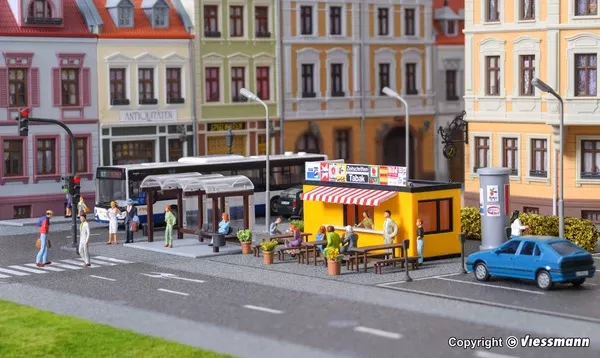 38102 – Deco Set In the City (HO Scale)