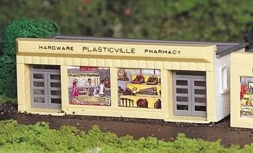 45143 HO Bachmann Hardware Store Kit