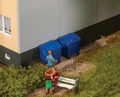 949-4126 HO Scale Walthers SceneMaster Modern Trash Containers (2)
