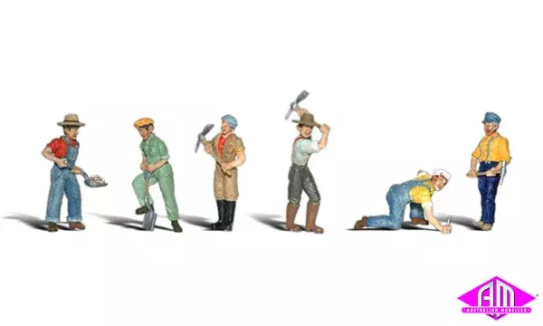 A1865 – Scenic Accents – Track Workers (HO Scale)