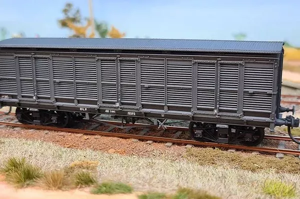 AIM-007-K - NSWGR BLV Louvre Van Kit - King Post - KD Coupled (HO Scale)