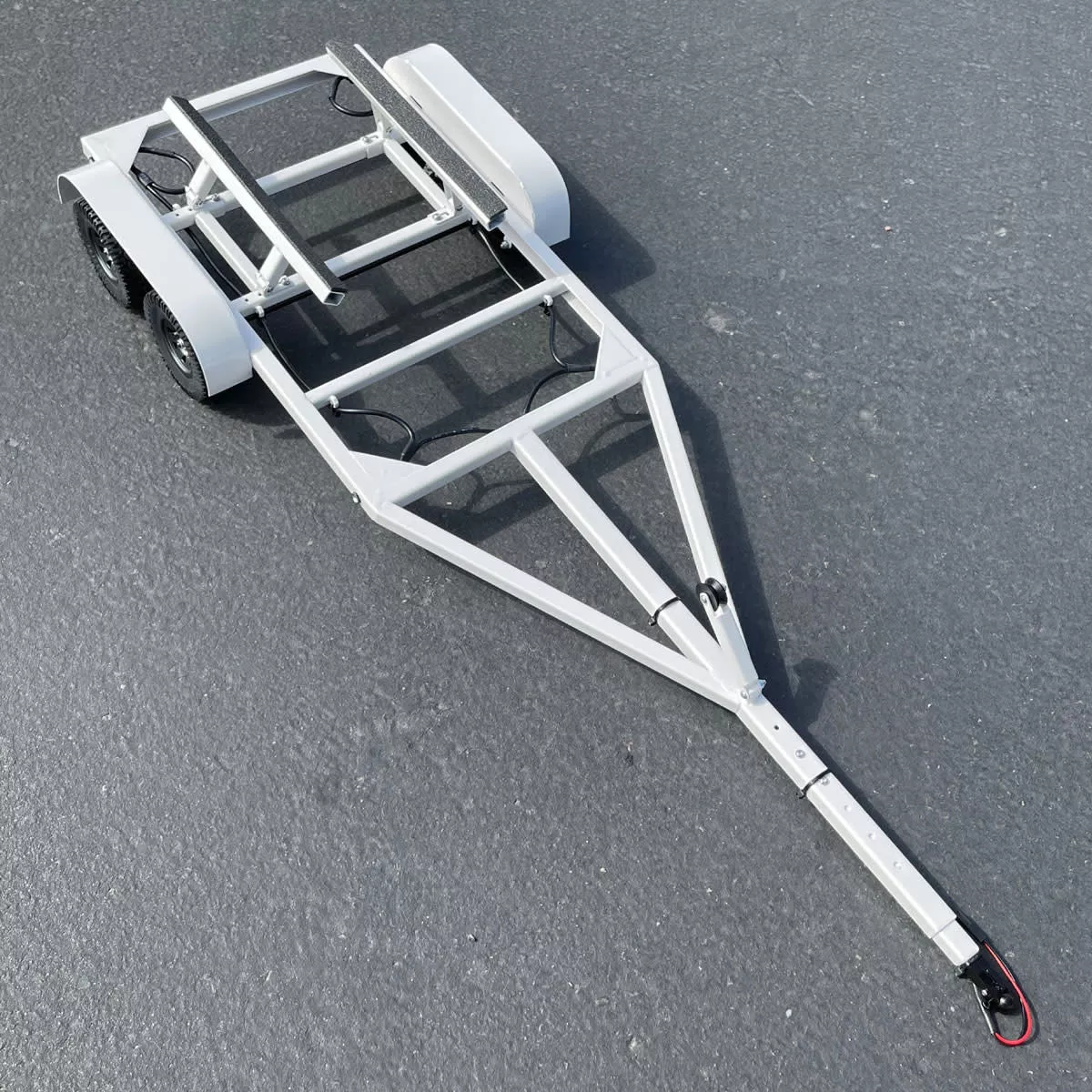 BOL51001/10 Scale Fully Adjustable Metal Boat Trailer with LED Lights (White) (Bold RC)