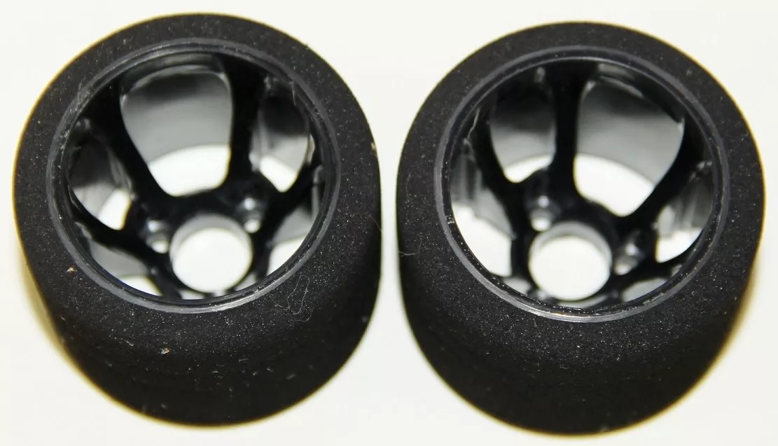 BSRF1244 1/12 Rear Foam Tire X Pink Compound (2) (BSR)