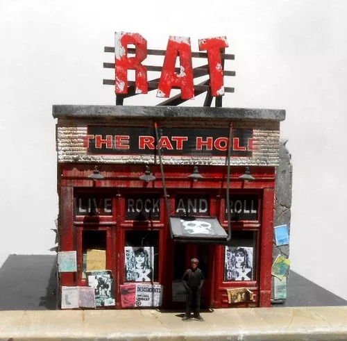 Downtown Deco N 2030 The Rat Hole
