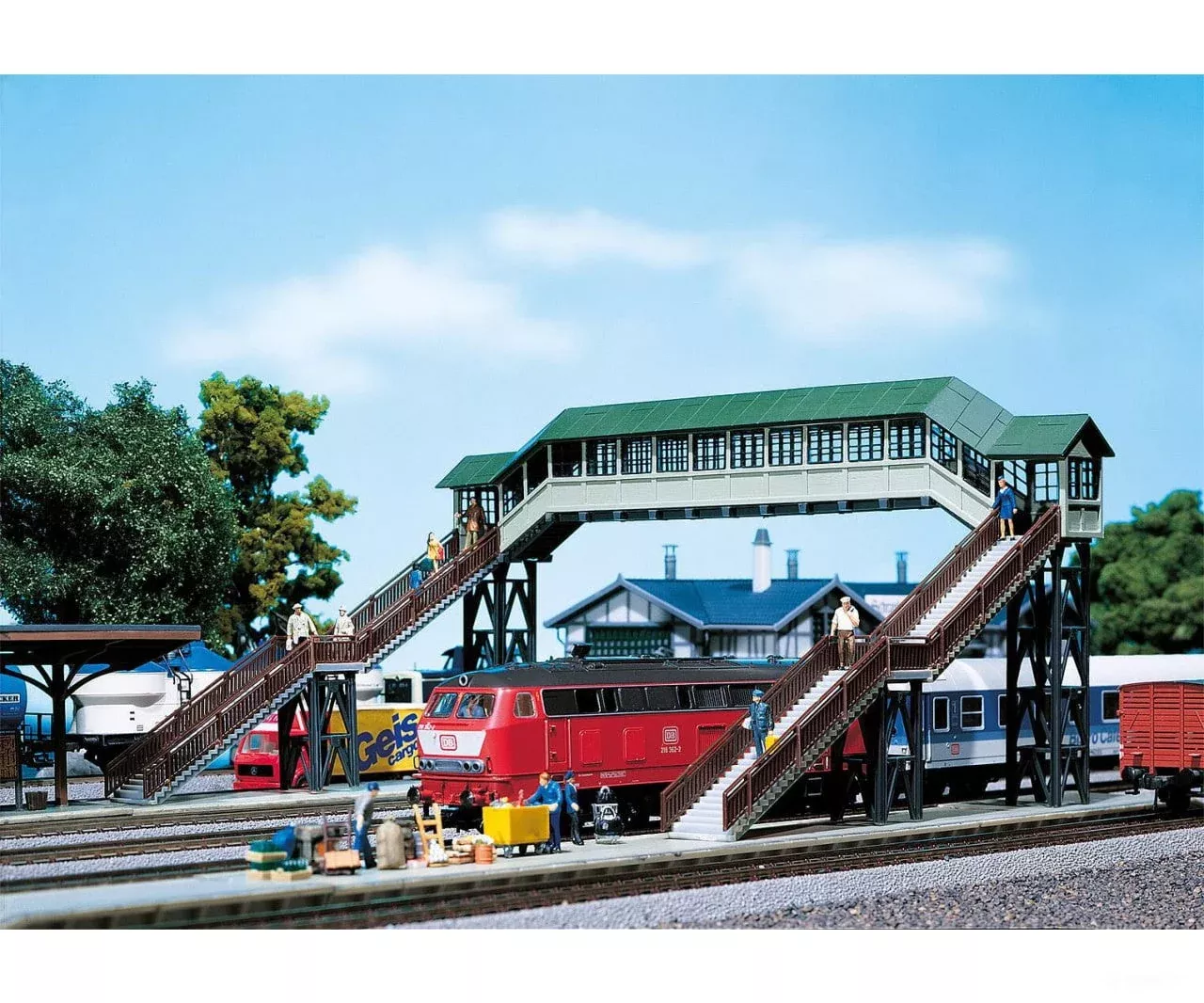 Faller 120198 HO Covered footbridge