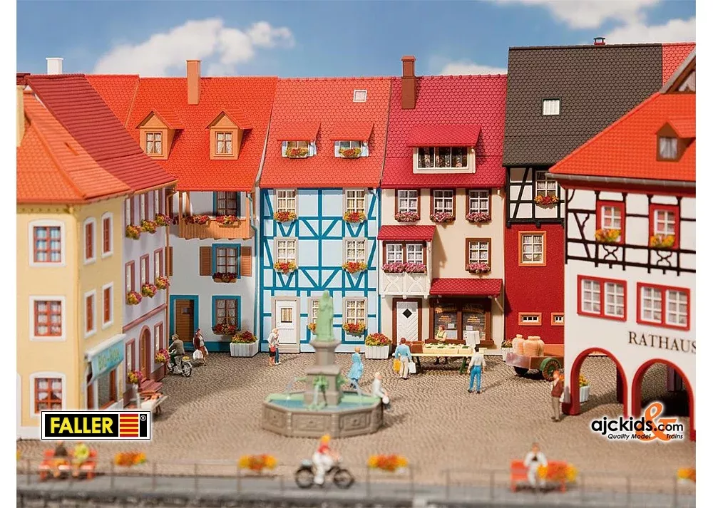 Faller 130495 – 2 Village houses with bay