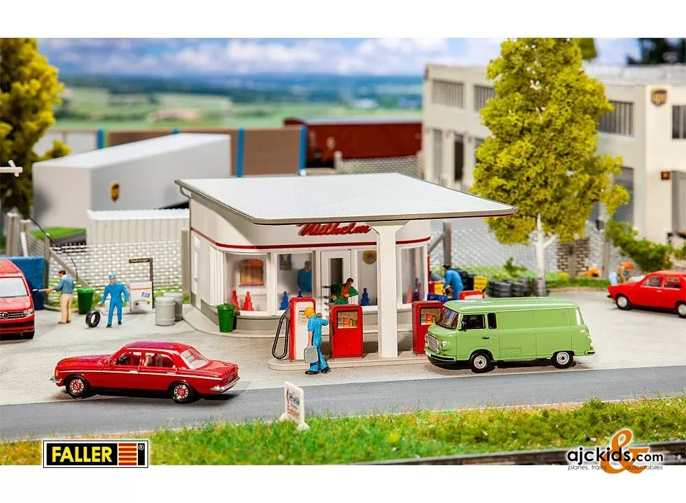 Faller 130590 – 50s Filling station