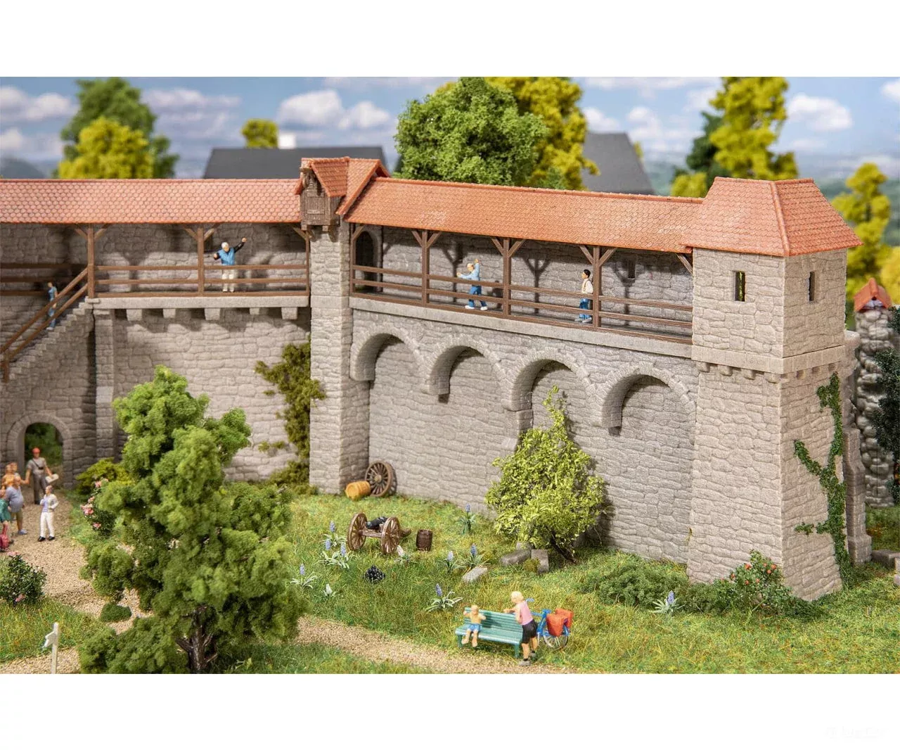 Faller 130693 HO Fortified Towers Old-Town wall set
