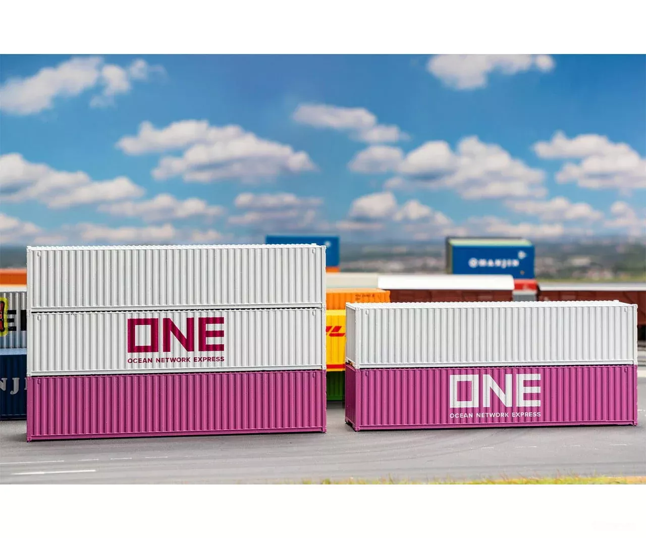 Faller 182152 HO ONE 40′ Container, set of 5