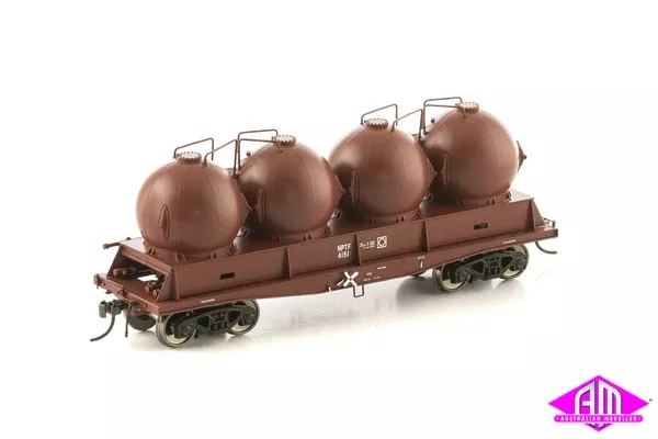 Fishbelly Underframe Wagon, NPTF Cement Hopper, SRA Red - 4 Car Pack NCH-39