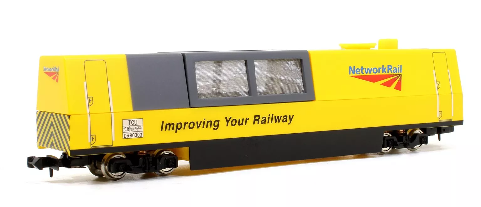 GM2250101 Track Cleaning Vehicle Network Rail Yellow