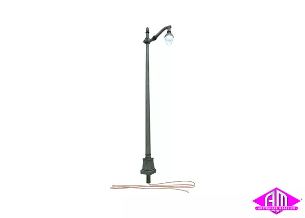JP5631 – Street Lights – Arched Cast Iron 3pc (HO Scale)
