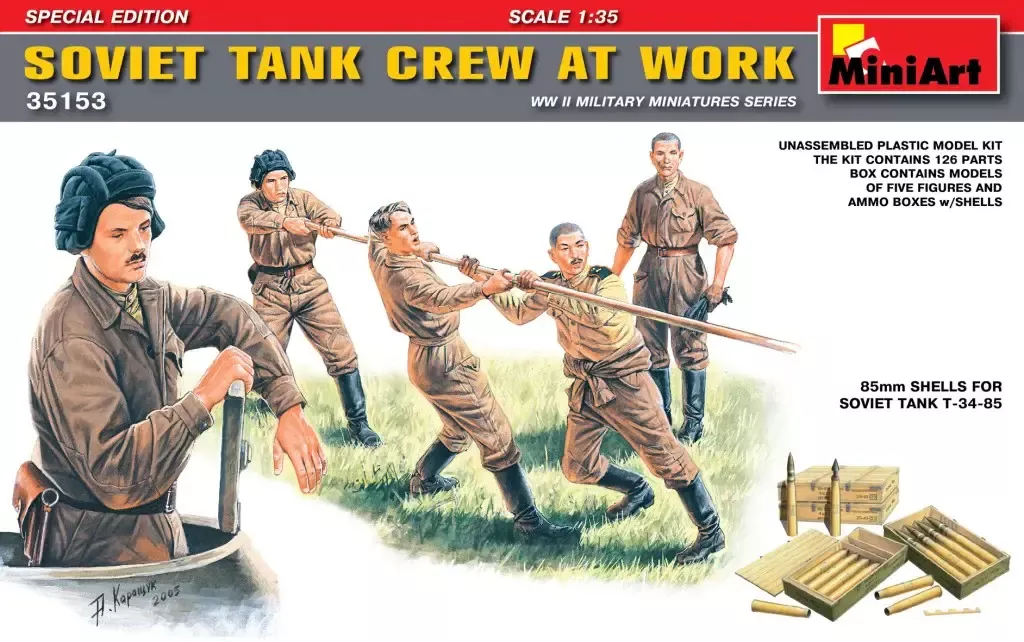Miniart 35153 Soviet Tank Crew At Work Scale: 1/35