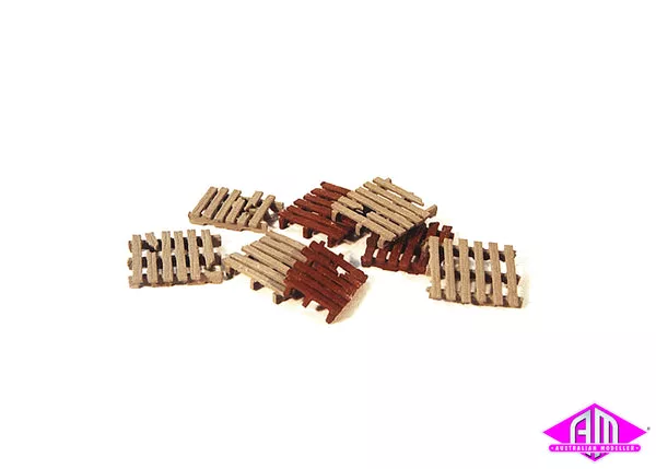 Pallets Broken and Clean 8pc DP-86