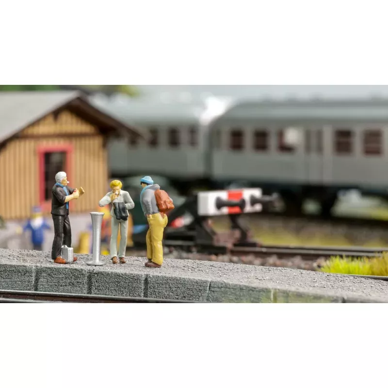 PREORDER Noch HO 16604 Smoke Break, Fuunny Scene