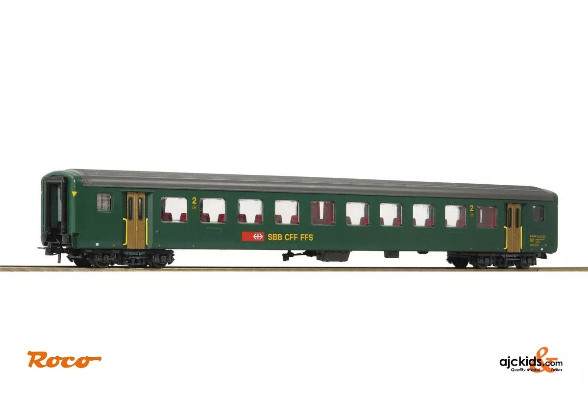 Roco 74572 – 2nd class fast train car EW II SBB