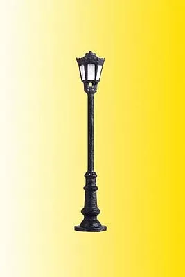 Viessmann 6474 N Scale Nostalgic Park Lamp — 1-1/8″ 2.8cm Tall