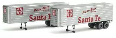 Walthers 2401 HO 35' Fluted-Side Trailer 2-Pack
