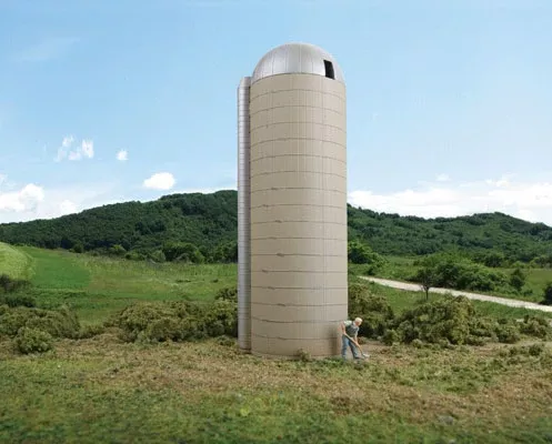 Walthers Cornerstone 933-3332 HO Scale Concrete-style Silo KIT