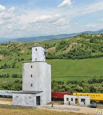 Walthers Cornerstone 933-3860 N Scale Prairie Co-Op Elevator – Kit