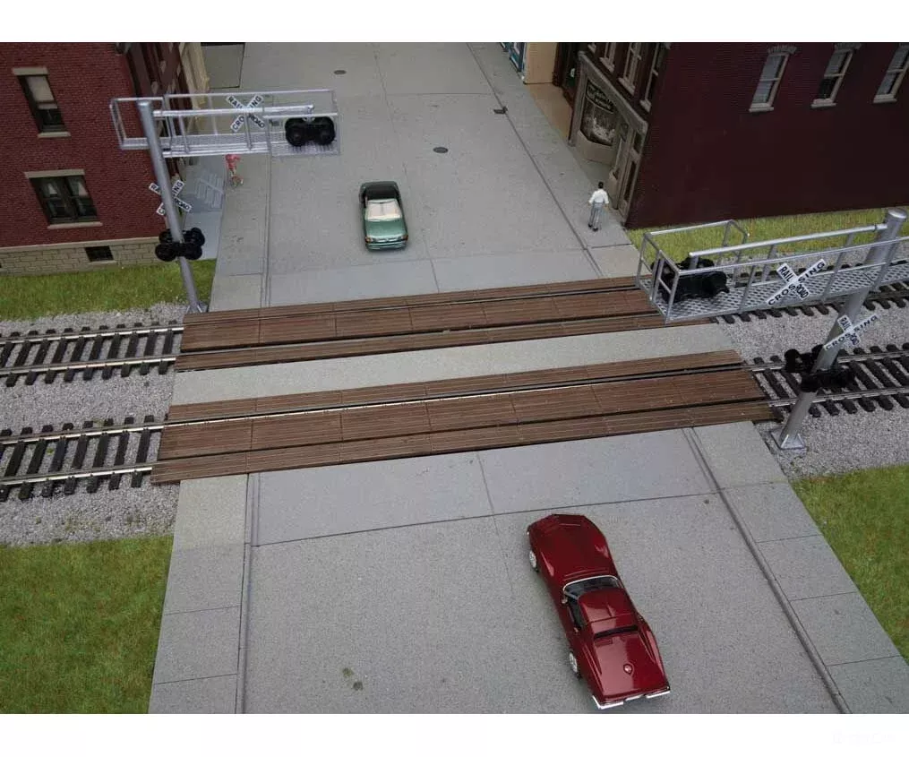 Walthers HO 83116 Modern Wood Crossing pkg(2) – Kit