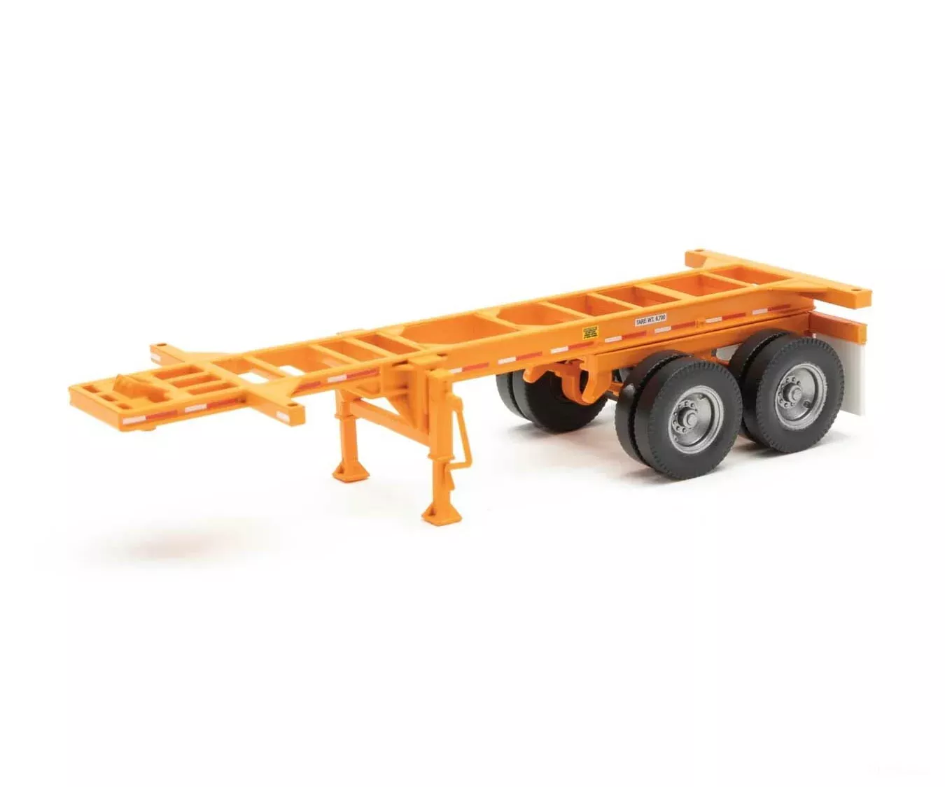 Walthers HO SceneMaster 4502 20′ Container Chassis (2-Pack) – Orange