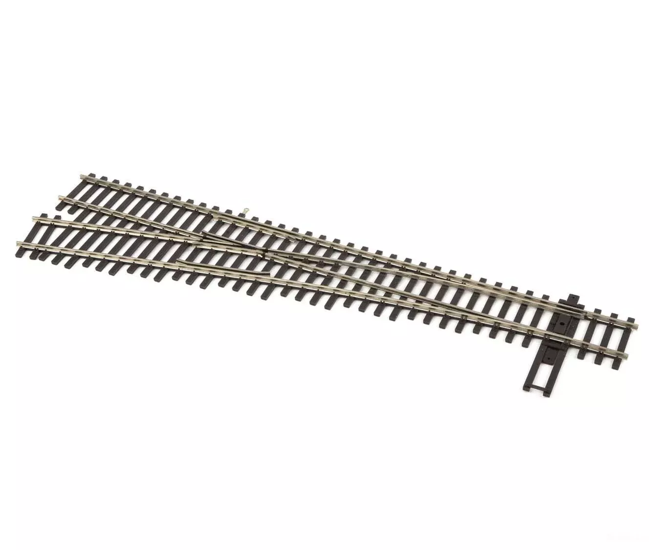 Walthers HO SceneMaster 83015 Code 83 Nickel Silver DCC Friendly Number 5 Turnout – Left Hand