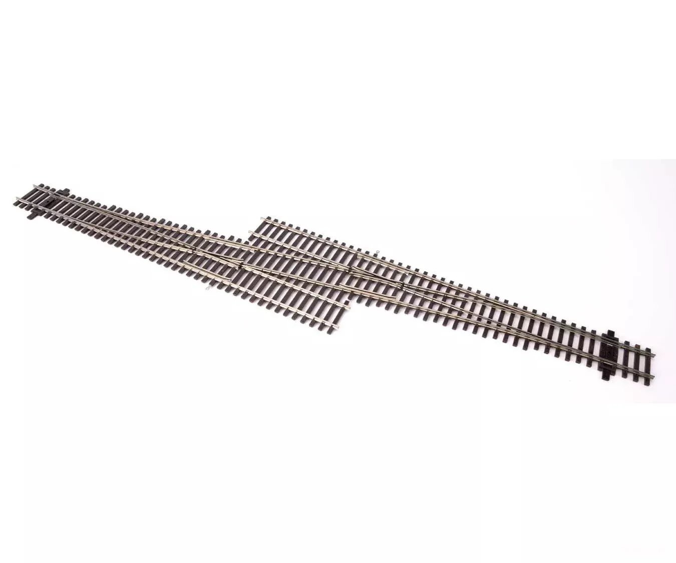Walthers HO SceneMaster 83075 Code 83 Nickel Silver DCC Friendly Number 6 Single Crossover Turnout - Left Hand